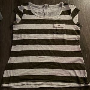 banana republic t shirt